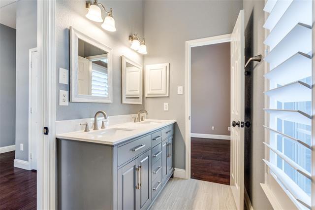 Building Photo - 2913 Bellerive Dr