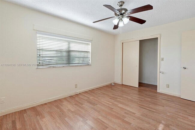 Building Photo - 5415 NW 27th St