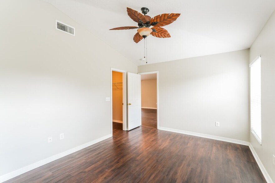 Building Photo - 29324 Birds Eye Dr