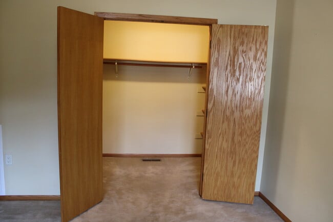 Building Photo - 3991 Whiting Ln