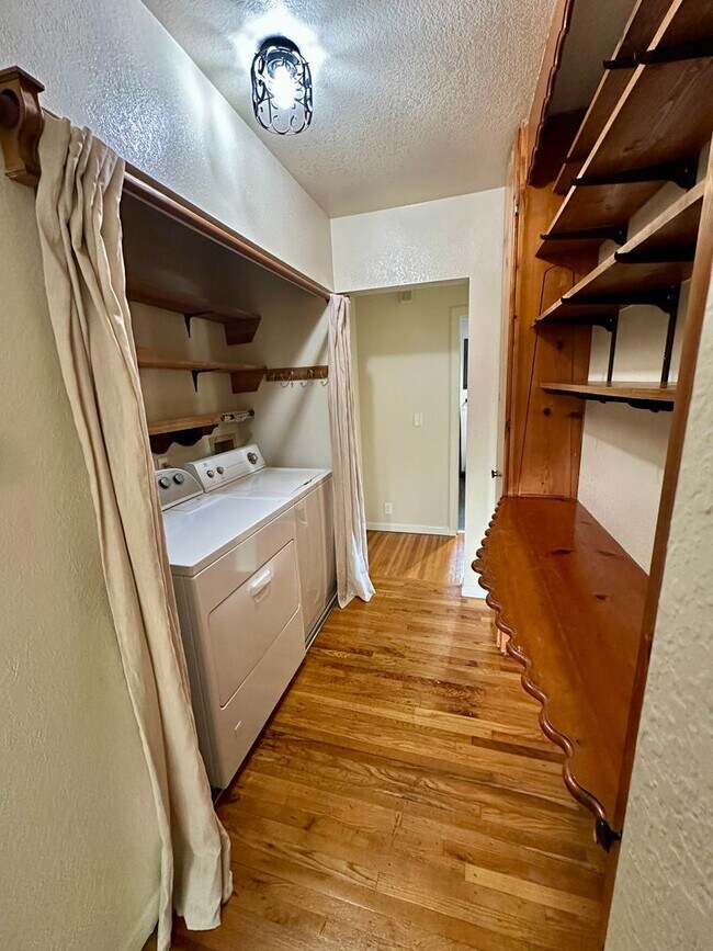 Building Photo - Bright and Clean, 3 Bedroom Home in Myrtletown