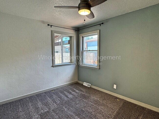 Building Photo - 4217 S Sherman St