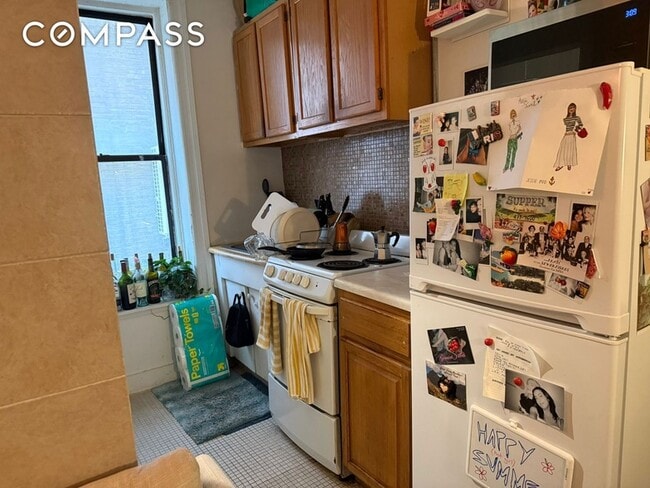 Building Photo - 1278 1st Ave