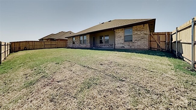 Building Photo - 5520 Cheyenne Rd
