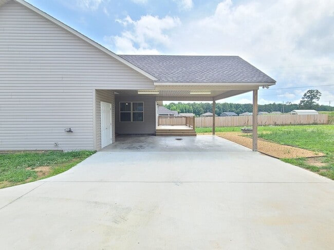 Building Photo - Vinemont/Cullman Area