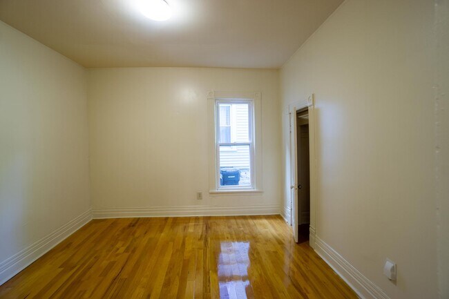 Building Photo - 511 Columbus Ave