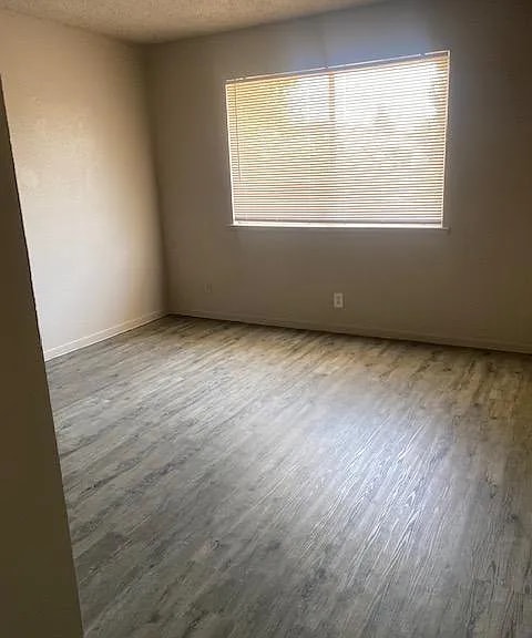 Building Photo - 2749 W Fairmont Ave