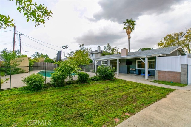 Building Photo - 10524 Canby Ave