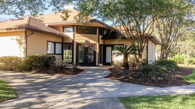 Building Photo - 13009 Bent Pine Ct E