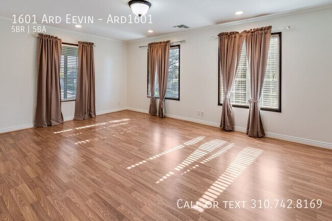 Building Photo - 1601 Ard Eevin Ave