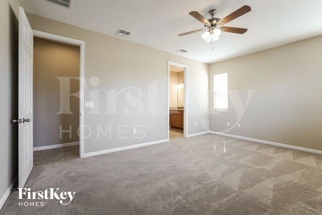 Building Photo - 217 Alford Dr