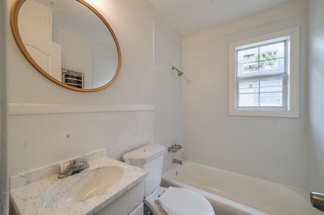 Building Photo - 3710 Cactus St