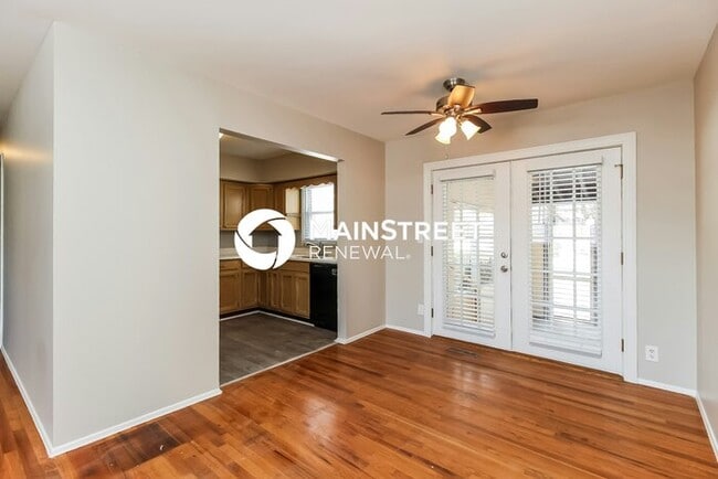 Building Photo - 3 Bedroom Pet-Friendly Home in INDEPENDENC...