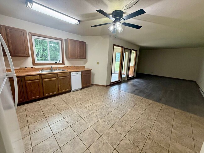 Building Photo - 149515-149515 Wineberry Ln