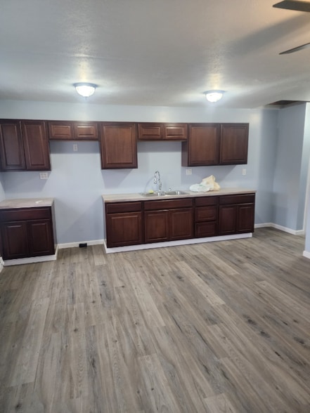 Building Photo - 110 Pearl St