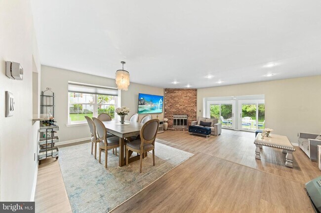 Building Photo - 41 Quince Ct