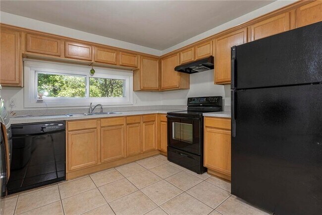 Building Photo - 804 Brookdale Dr SW