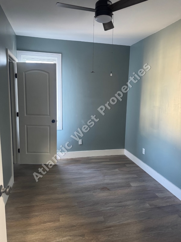 Building Photo - 545 Carplin Pl