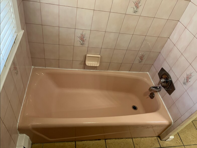 Building Photo - 46 Phenix Ave