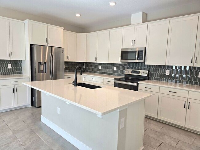 Building Photo - 5431 Arlington River Dr.