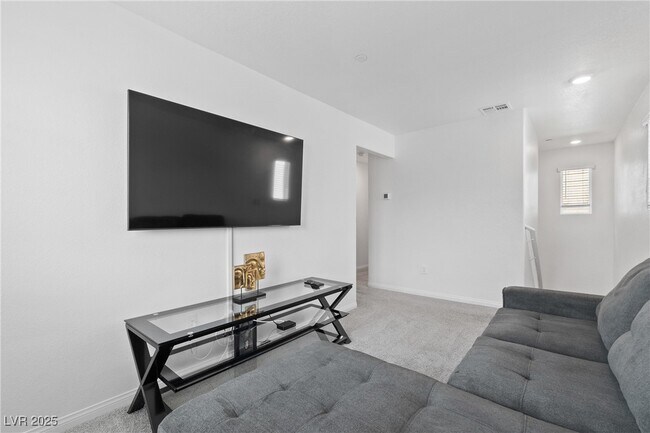 Building Photo - 7005 Magenta Moon St