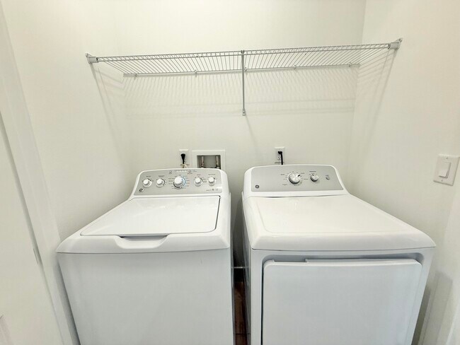 Building Photo - 3019 Franklin Pl