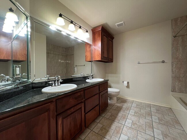 Building Photo - Resort-Style Island Living at Joya Del Mar!