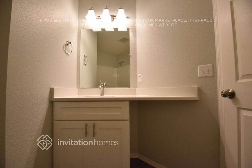 Building Photo - 2709 186th St E