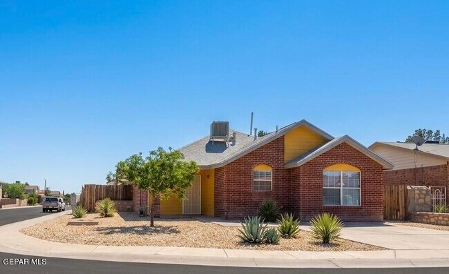 Building Photo - 10281 Valle del Mar Dr