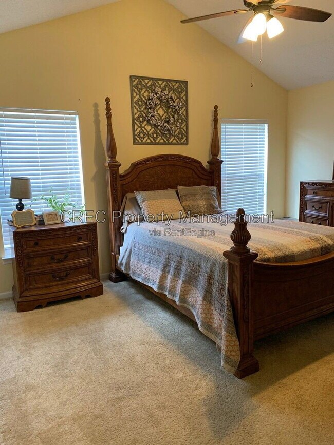 Building Photo - 5024 Holdsworth Dr