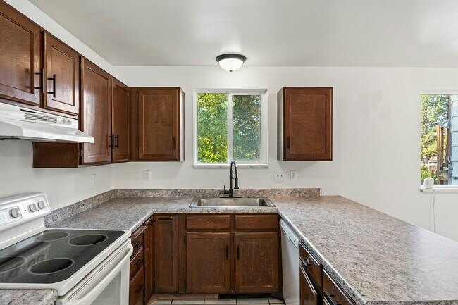 Building Photo - 819 W 2300 N