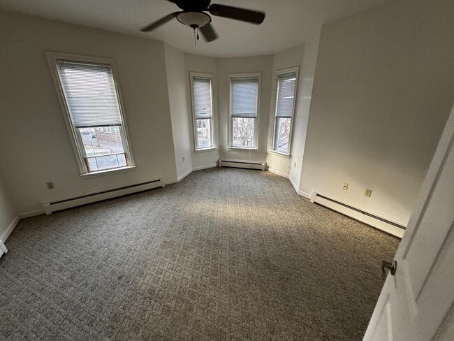 Building Photo - 337 E 2nd St