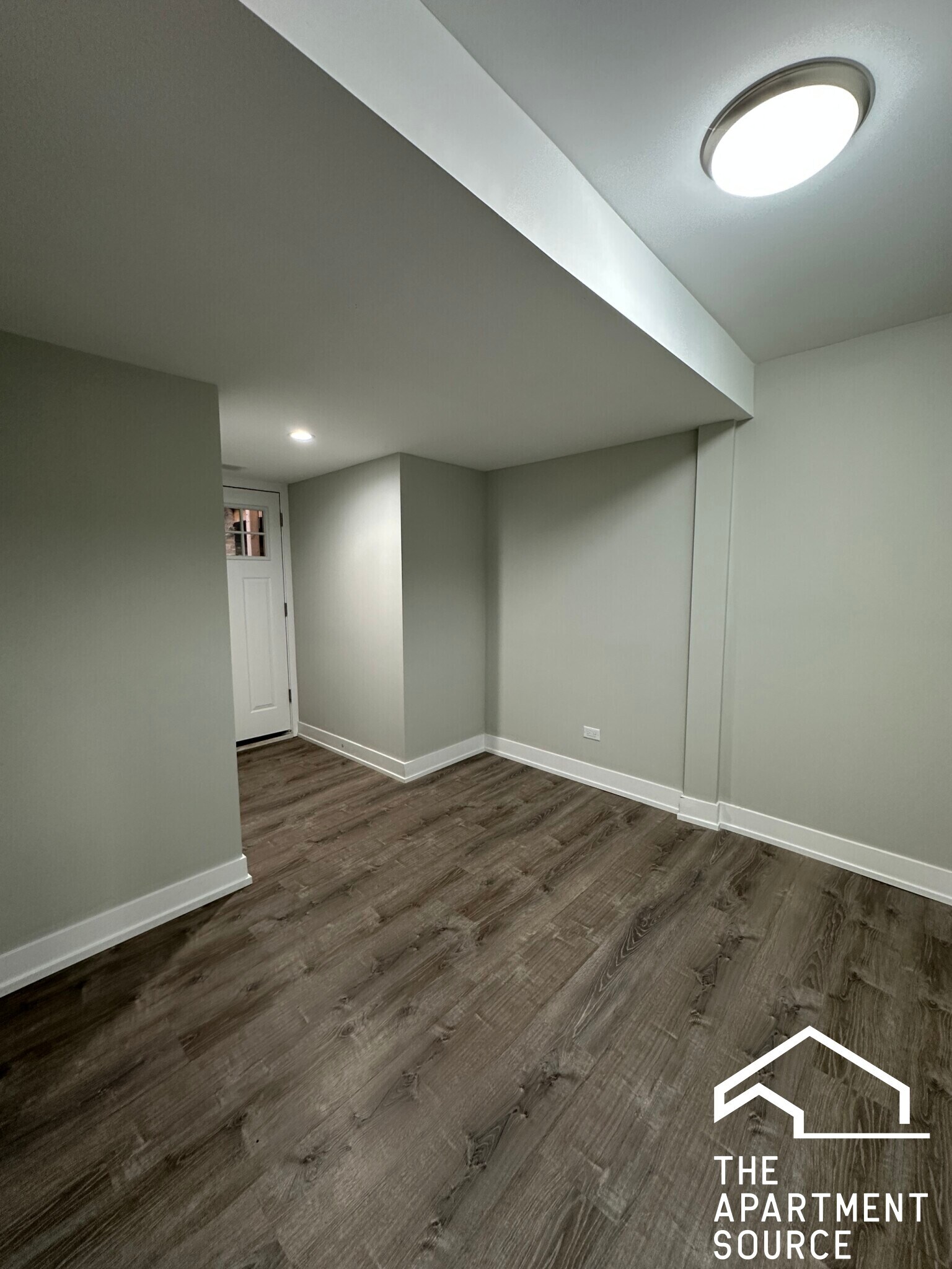 Building Photo - 918 Crain St