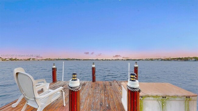 Primary Photo - 13524 SW 144th Terrace