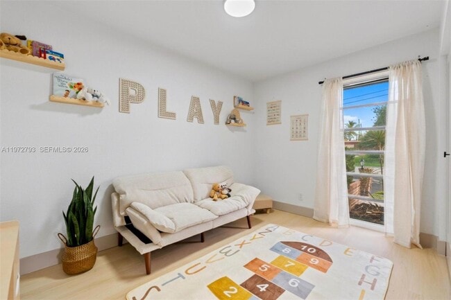 Building Photo - 1905 NW 62nd Terrace