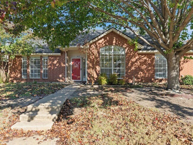 Primary Photo - 8430 Cripple Creek Dr