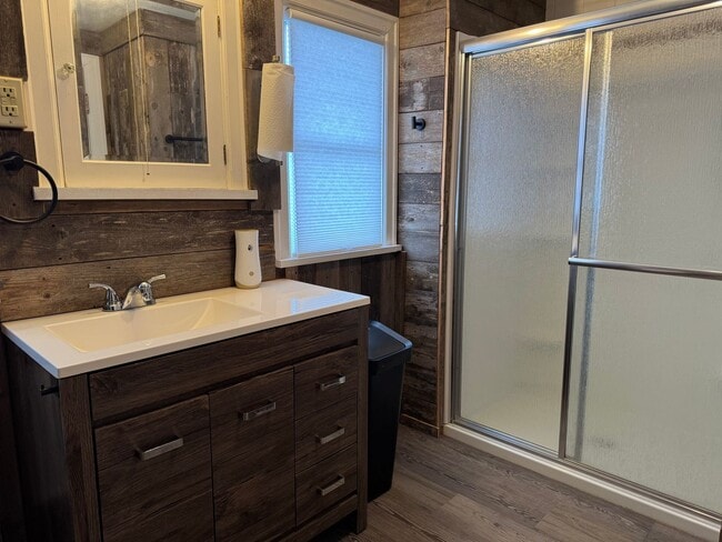 Building Photo - Farmhouse Short Term Partially Furnished (Available now through September)