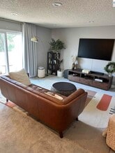 Building Photo - 725 Auburn Pl