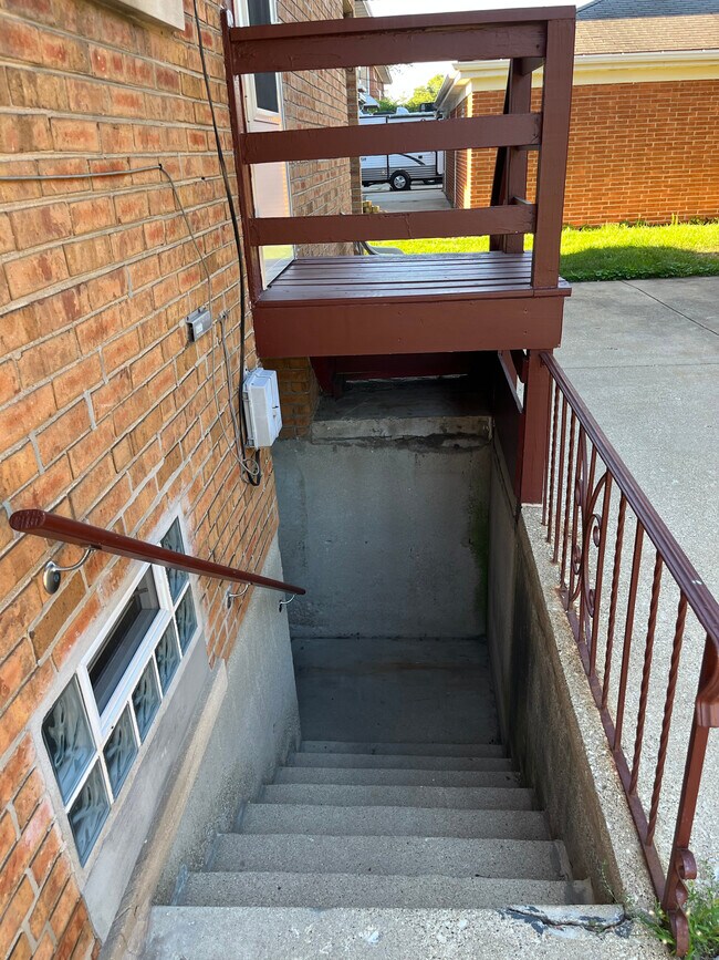 Basement Entrance - 2916 Harlem Ave