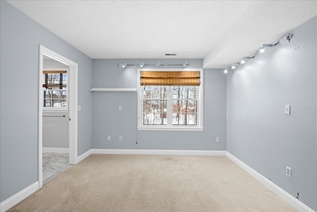 Building Photo - 67 N Quinsigamond Ave