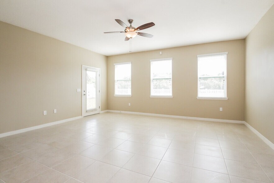 Building Photo - 11543 Tangle Stone Dr