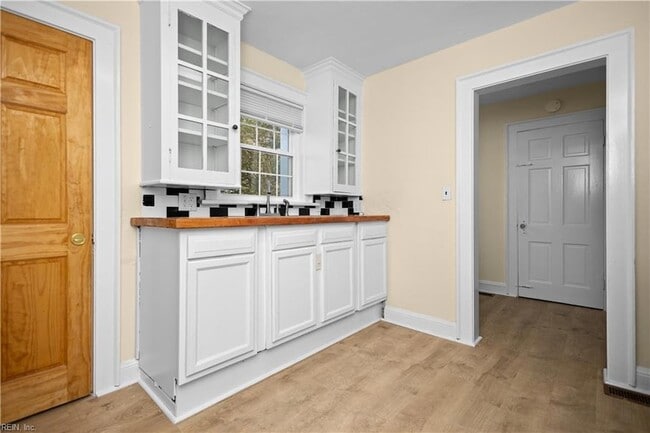 Building Photo - 2800 Chesterfield Blvd