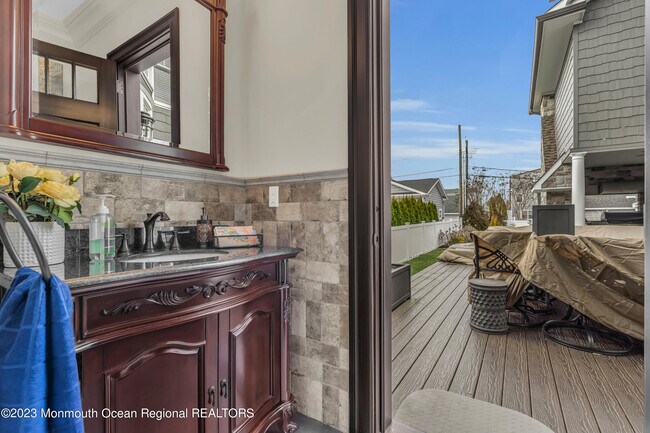 Building Photo - 502 Brighton Ave