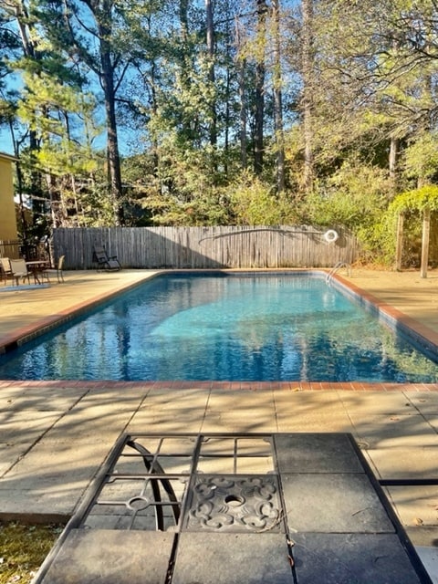 community pool - 122 Rd 1084