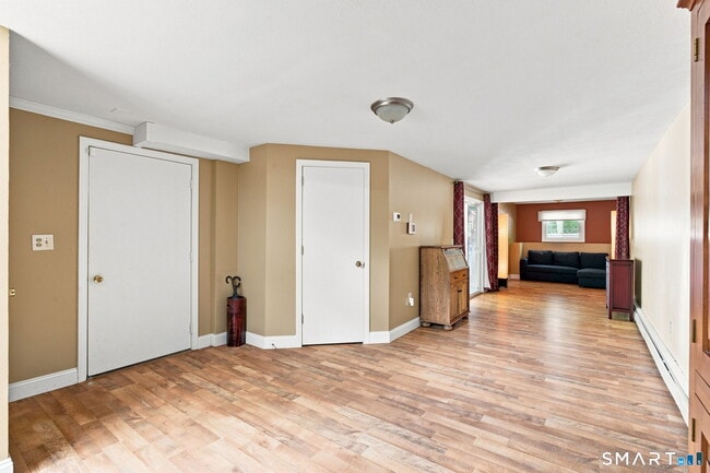 Building Photo - 40 Rockledge Dr