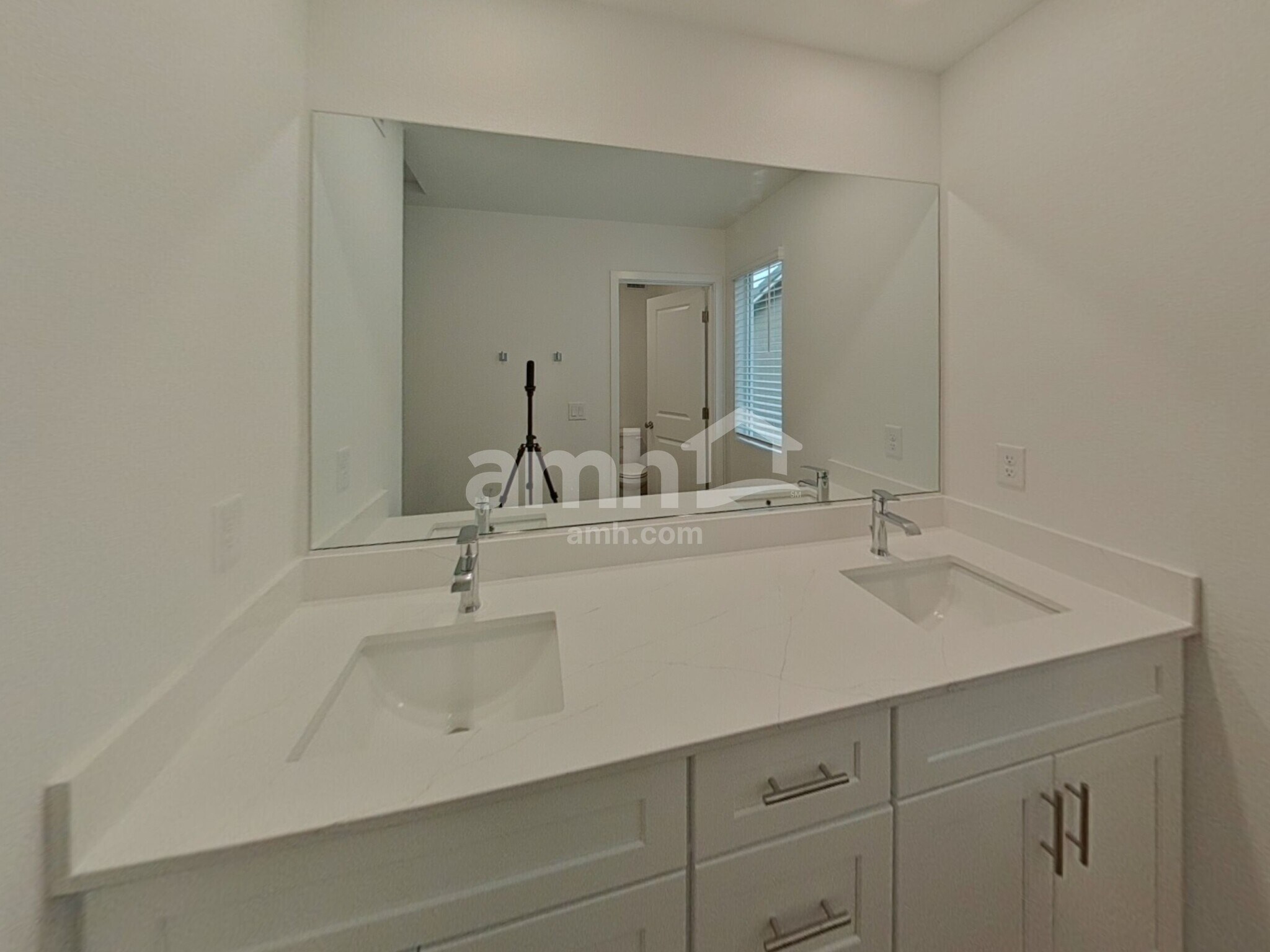 Building Photo - 5812 Fly Fisher St