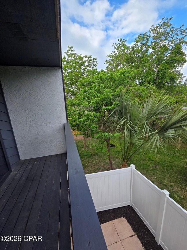 Building Photo - 7125 N Lagoon Dr