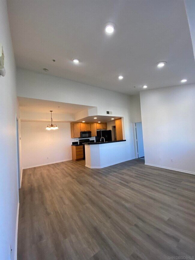 Building Photo - 1344 Paizay Pl