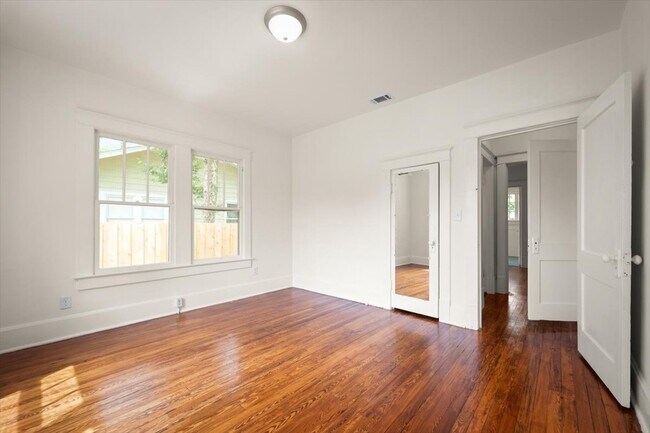 Building Photo - 3971 Boone Park Ave
