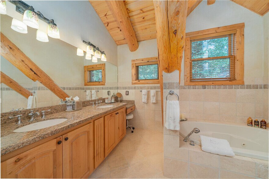 Building Photo - 162 San Joaquin Rd